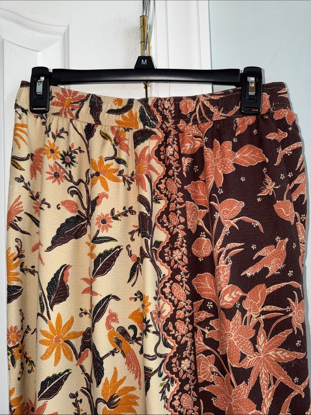 Anthropologie Smocked Balloon Leg Pants Jogger Leaf Floral Beige Brown Size 4 - Picture 9 of 14